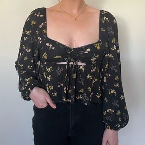 Urban Outfitters Crop Top Long-Sleeve